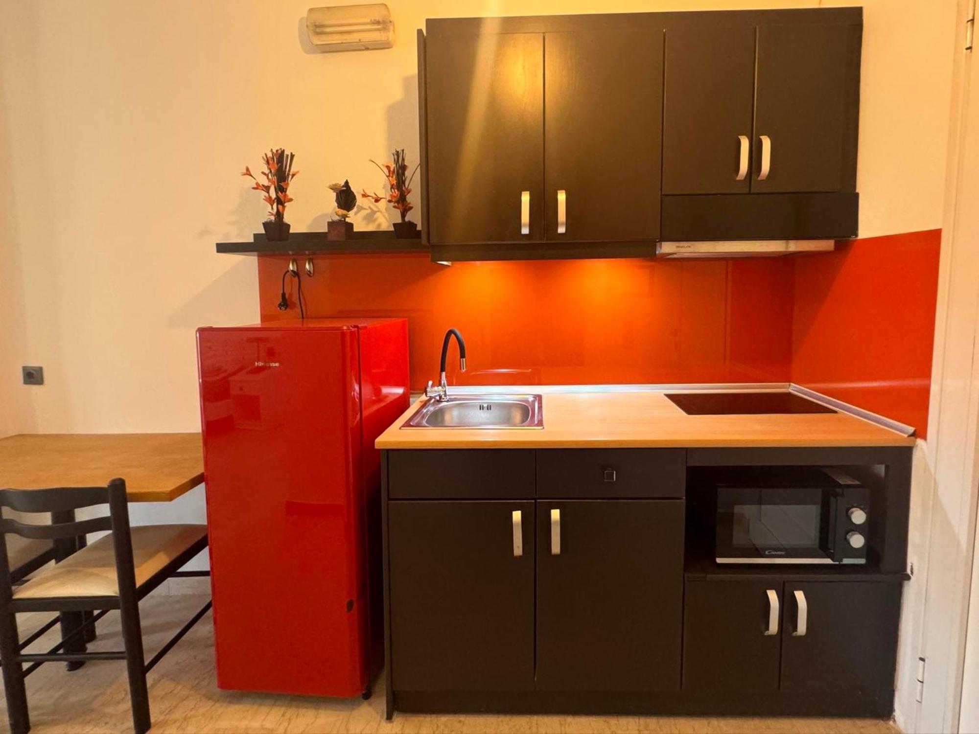 Summerscape Studios And Apartments Сідарі Екстер'єр фото
